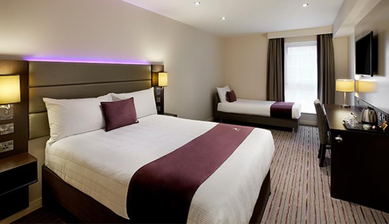 Premier Inn London King'S Cross Exterior photo